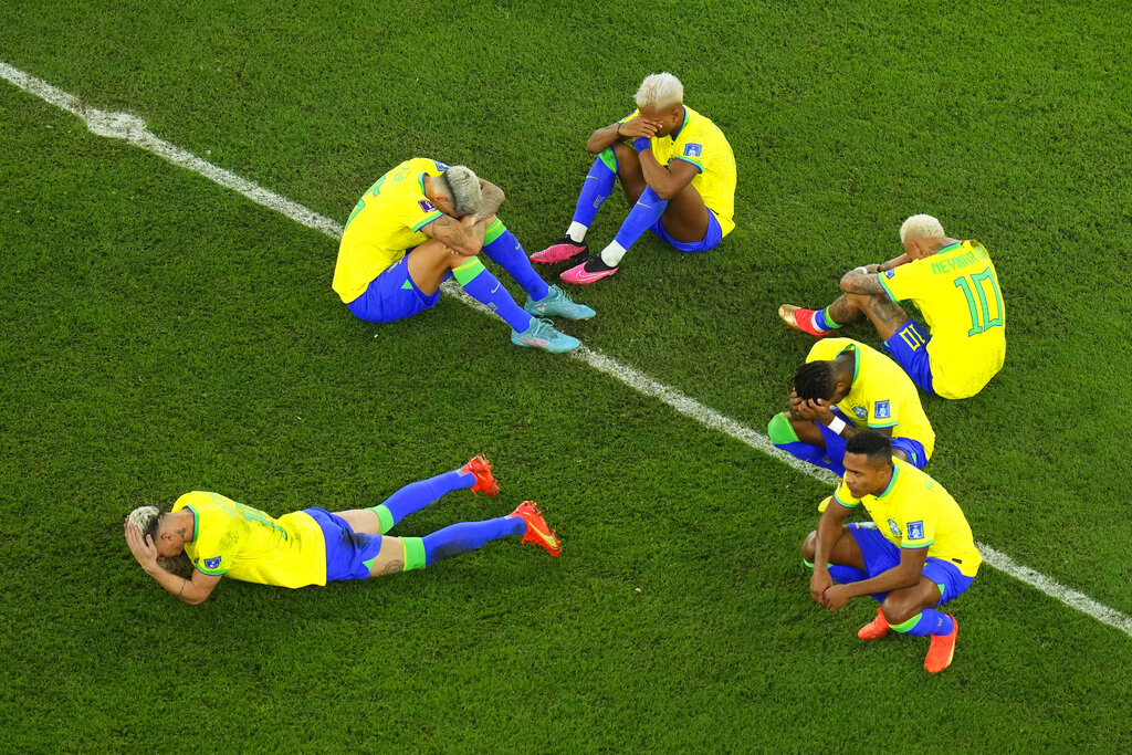 Brasil no pudo en la definición por penales con Croacia y quedó eliminado de Qatar 2022. (AP Photo/Petr David Josek)