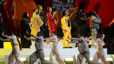 La ceremonia de clausura del Mundial Qatar 2022, entregó una noche memorable. (AP Photo/Martin Meissner)