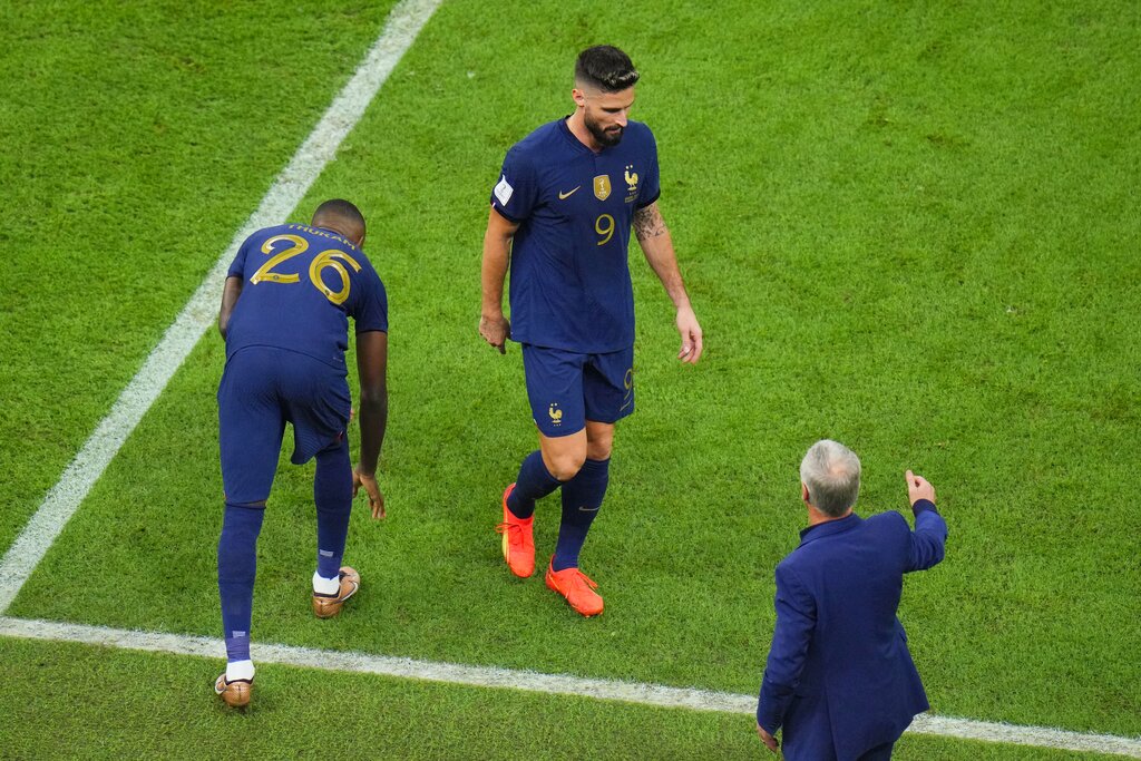 Francia realizó siete cambios en la final. (AP Photo/Hassan Ammar)