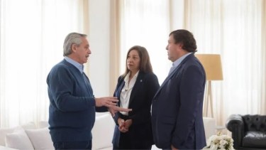 La gobernadora Arabela Carreras no confirmó su participación en la reunión en Buenos Aires. Foto: archivo