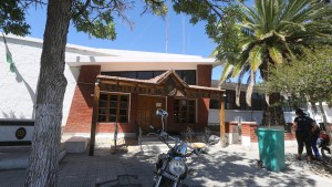 Robaron una caja fuerte de 400 kilos en Allen pero se llevaron un magro botín de 45 mil pesos