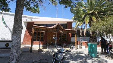 Robaron una caja fuerte de 400 kilos en Allen pero se llevaron un magro botín de 45 mil pesos