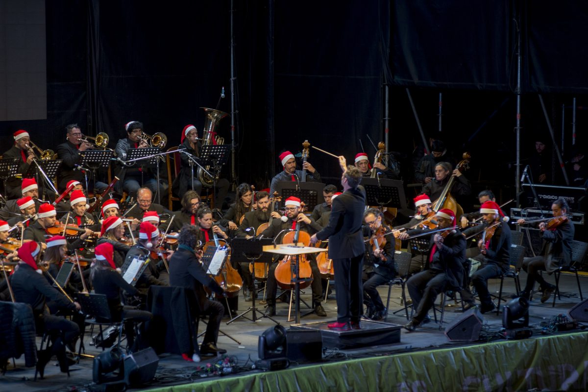 La Filarmónica de Río Negro le puso música a la noche del 8 de Diciembre. Foto: Marcelo Martinez