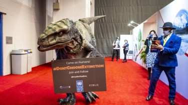 El dino Frankie fue la figura del Programa de las Naciones Unidas para el Desarrollo (PNUD) para instar a líderes mundiales a que tomen más medidas contra el cambio climático