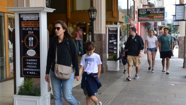 La temporada en cordillera empieza a ser exitosa este verano. Foto: Alfredo Leiva.-