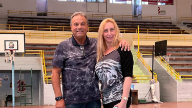 Carlos Eguía y Karina Milei en el gimnasio del Parque Central. foto: gentileza.
