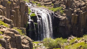 Caminó en busca de una cascada escondida en el norte neuquino y encontró esta maravilla