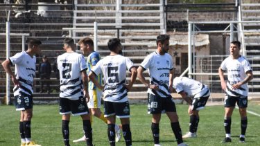 Cipolletti se salvó del descenso a una fecha del terminar el Federal A. (Foto: Juan Thomes)