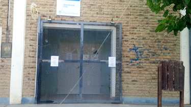 La Dirección de Tránsito no emite licencias de conducir por protesta de los trabajadores. (Foto Néstor Salas)