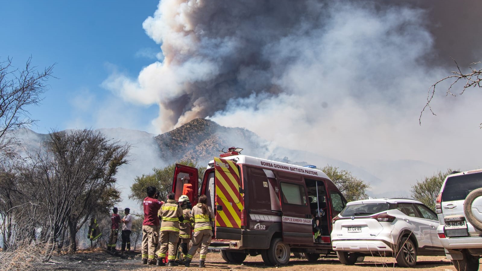 Incendios en Chile: una densa capa de humo tapó Santiago y decretaron ...