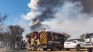 Incendios en Chile: una densa capa de humo tapó Santiago y decretaron «Alerta por Riesgo Sanitario»