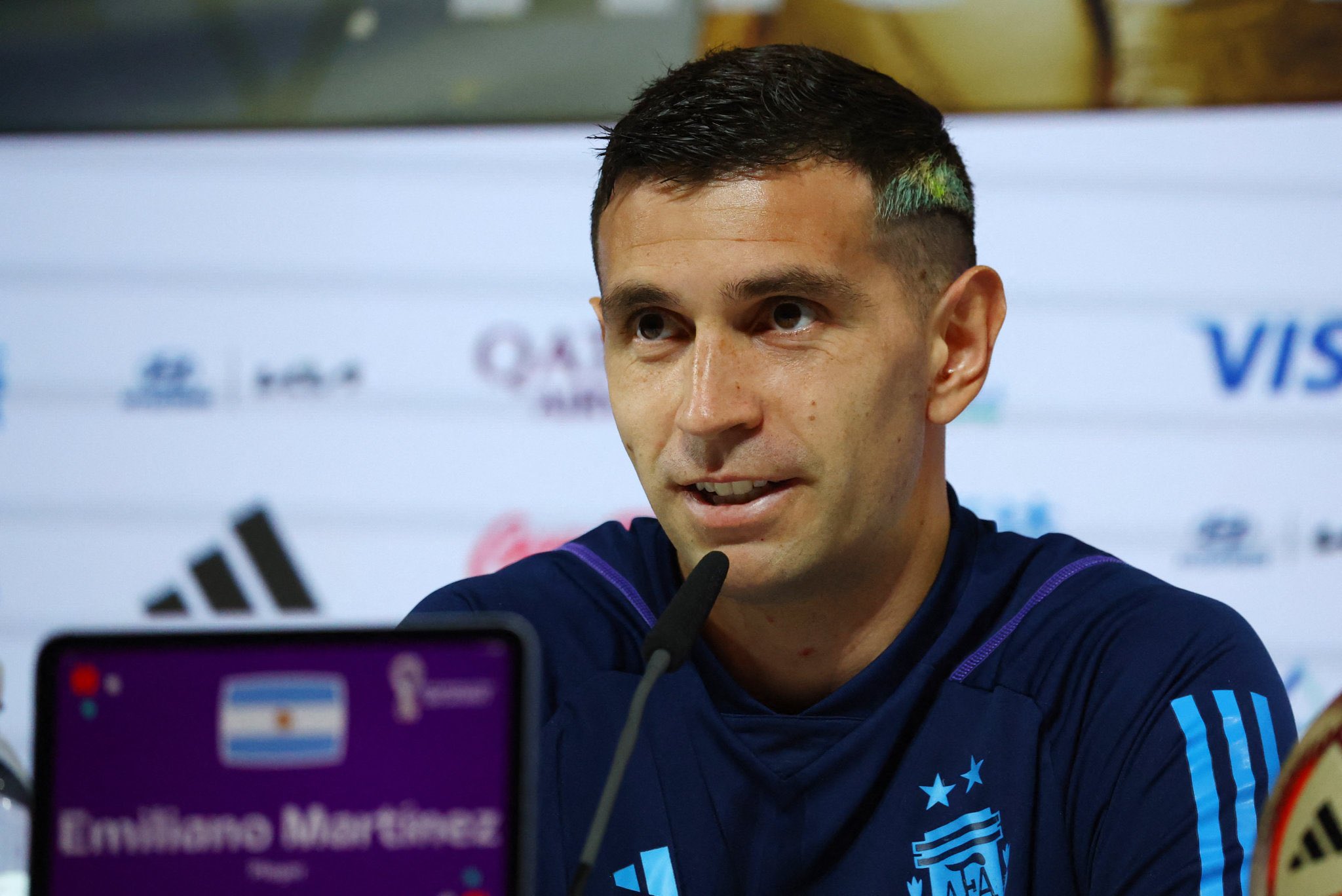 Dibu Martínez habló en la previa del partido ante Francia como lo hizo antes de cada final importante con la selección. 