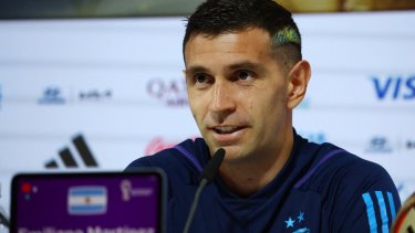 Dibu Martínez habló en la previa del partido ante Francia como lo hizo antes de cada final importante con la selección. 