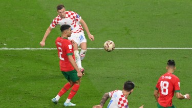 Orsic metió un golazo para darle el tercer puesto a Croacia ante Marruecos. 
