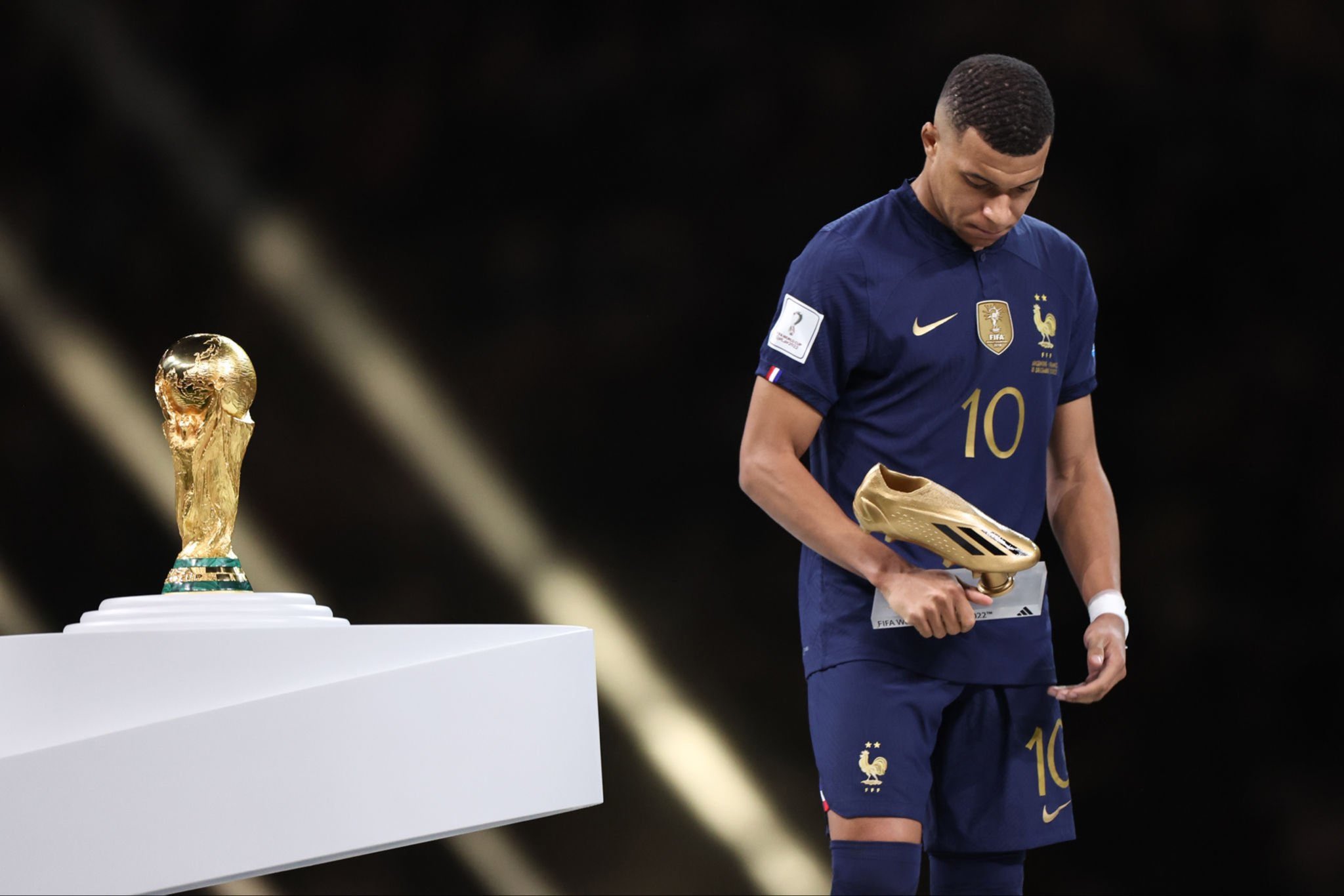 Con esta fotografía, Mbappé prometió revancha tras la derrota de Francia ante Argentina, por la final del mundial. Foto Twitter KMbappe.