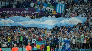 Cuánto salen los últimos vuelos que llegan a tiempo para ver a Argentina contra Australia en el Mundial Qatar 2022