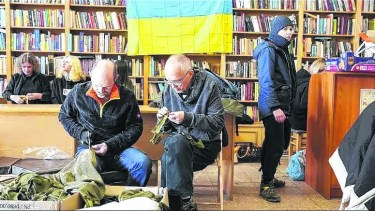 Los libros, un oasis en medio del horror de la guerra