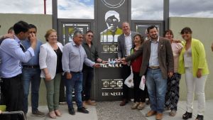 Con inauguraciones de obras y un colorido desfile, Los Menucos celebró el 116 aniversario