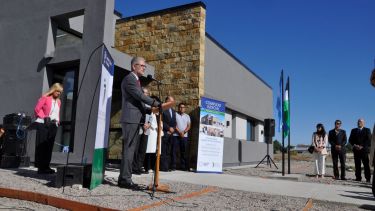 El presidente del STJ, Sergio Barotto fue el único orador en el acto de inauguración del Complejo Judicial de Jacobacci. Foto: José Mellado. 