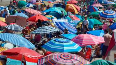 Vecinos de Las Grutas piden medidas para mejorar la seguridad del balneario. Foto: Martín Brunella