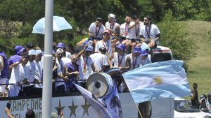 La caravana de la Selección Nacional generó preocupación en las redes: qué pasó