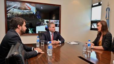 La ministra Minor difundió el 5 de noviembre las fotos de la reunión con su colega D'Alessandro, cuestionada hoy por el senador Doñate.