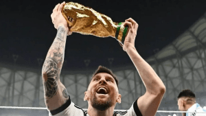La foto de Lionel Messi con la Copa del Mundo rompió el récord de likes en Instagram