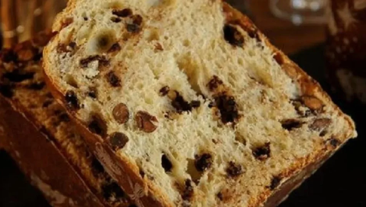 La Anmat prohibió una marca de pan dulce por fecha de vencimiento adulterada. 
