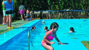 Verano en Neuquén: cuánto cuesta ir a las piletas de los clubes