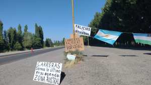 Protesta en la Ruta 22: retirados de la policía reclamaron en Cervantes y anuncian un corte total