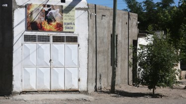 Las iglesias “legales” deben tener denominación, fichero de culto y personería expuestos.
Foto: Juan Thomes