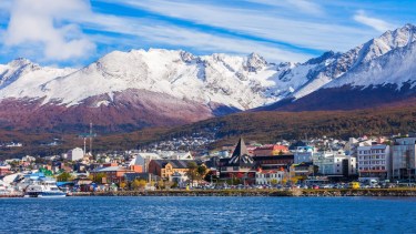 Entre los lugares mas elegidos por los argentinos se encuentran: San Carlos de Bariloche (Río Negro), Ushuaia (Tierra del Fuego), San Martín de los Andes /Villa la Angostura (Neuquén), Mendoza.