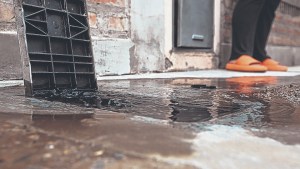 Se robaron 35 medidores de agua en una sola noche en Roca