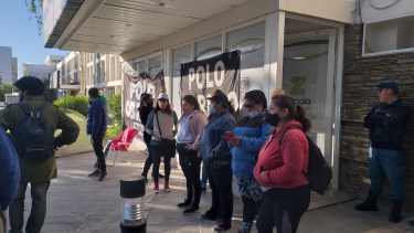 El Polo Obrero realiza un acampe por tiempo indeterminado en la municipalidad de Zapala. Foto: Gentileza. 