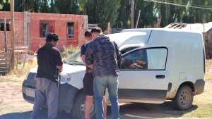 Era buscado por la justicia y lo atraparon en una camioneta robada en Cipolletti