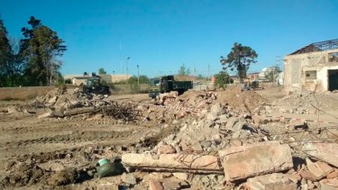 La esperada obra de la terminal de Allen quedó a la deriva
