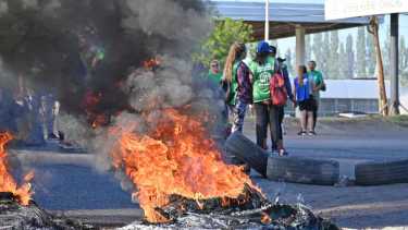Realizarán cortes en el puente que une a Cipolletti y Neuquén. Foto Archivo: Florencia Salto.