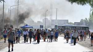 La previa del fin de semana largo también habrá cortes en los puentes Neuquén &#8211; Cipolletti