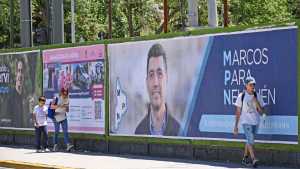 El MPN pagó una insólita multa por pegar carteles electorales antes de tiempo