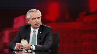 Especulación política. La razón que según el Presidente explica la suba del dólar blue.