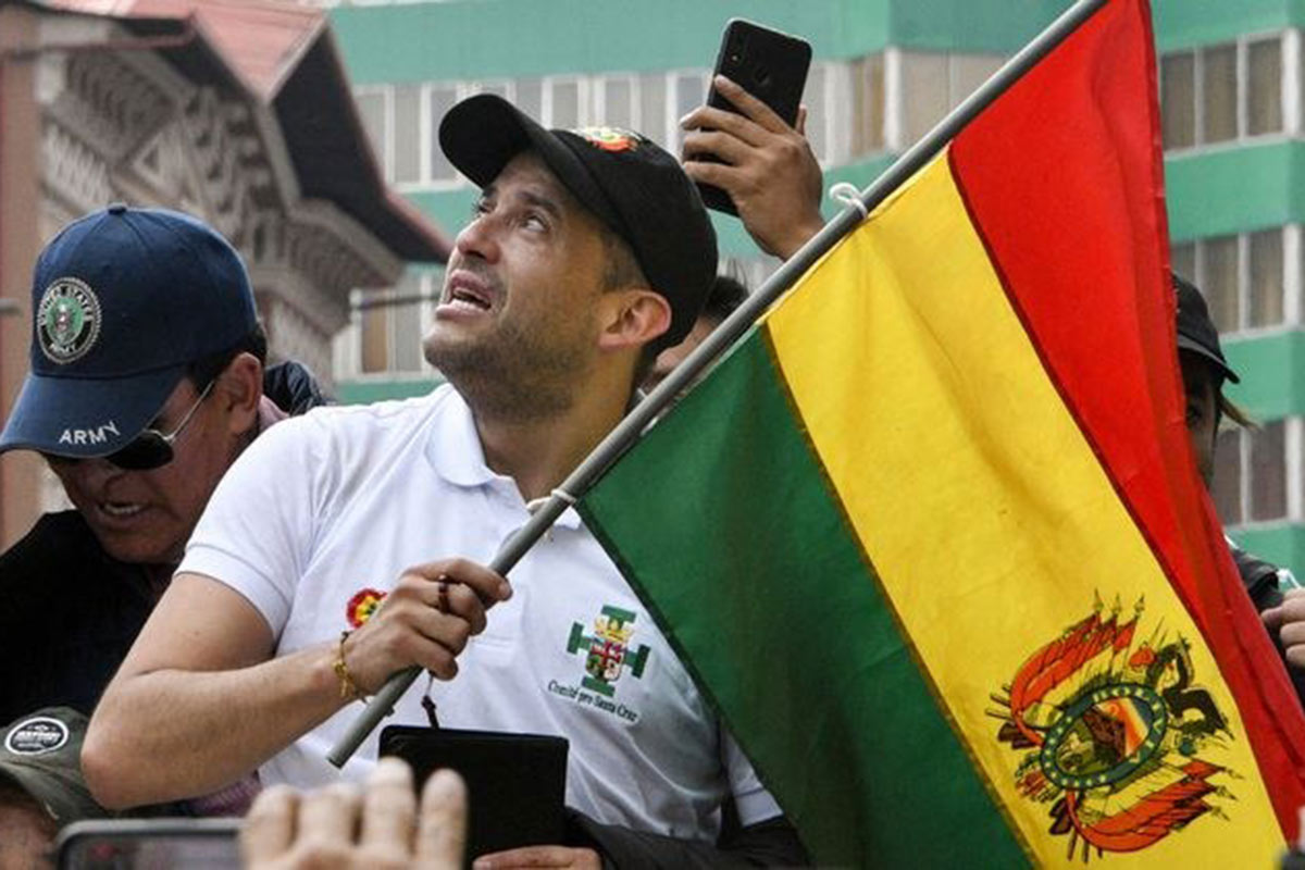 Detienen a un gobernador boliviano de la oposición, denunciado por el paro cívico contra Evo