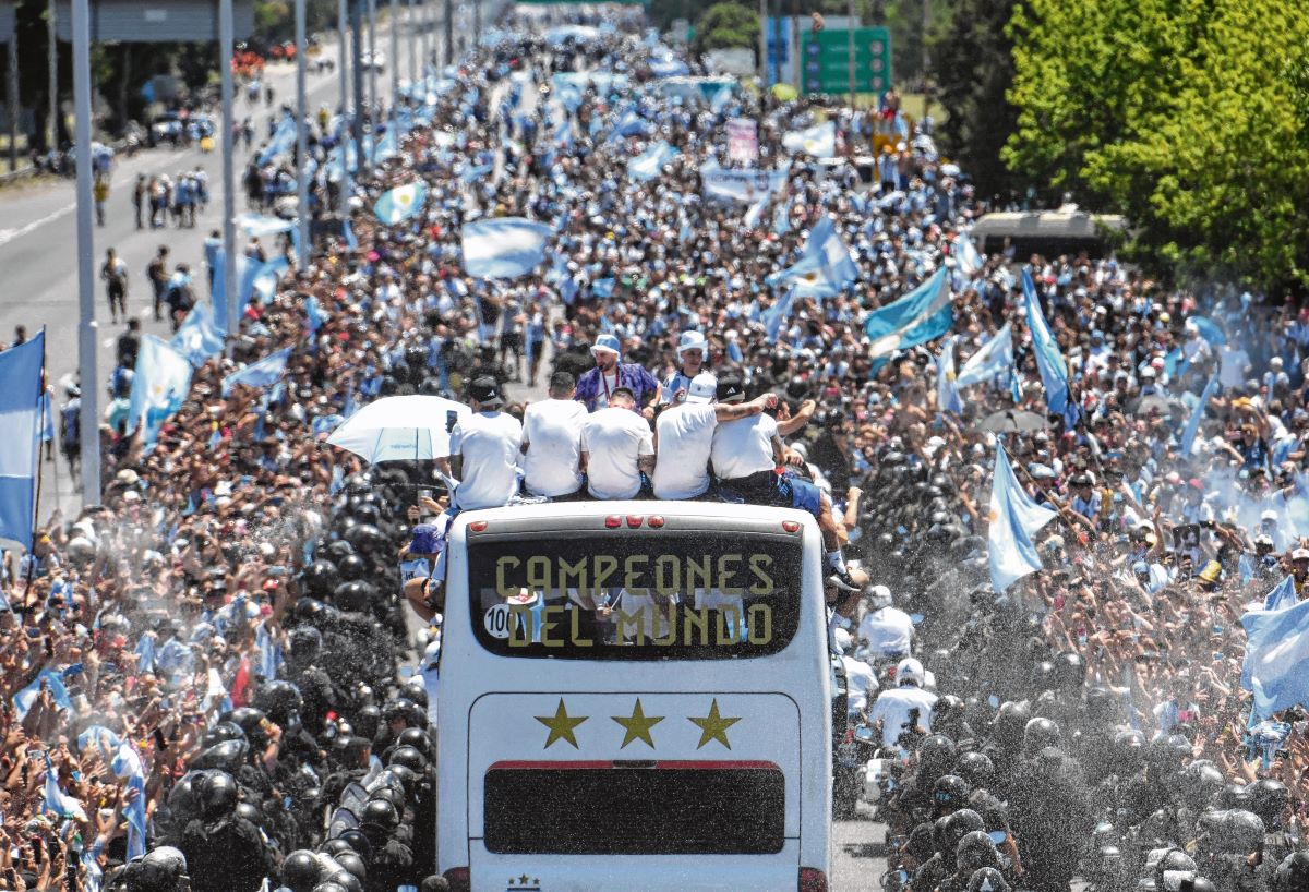 Los jugadores de Argentina tuvieron un recibimiento histórico tras ser campeones del mundo. 
