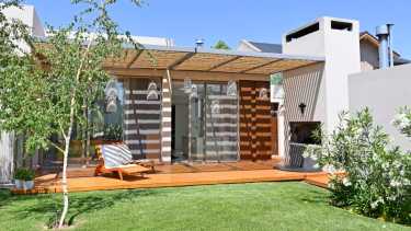 Cipolletti: 22 fotos para recorrer una casa bella y sustentable