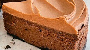 Cheesecake doble chocolate que tienta