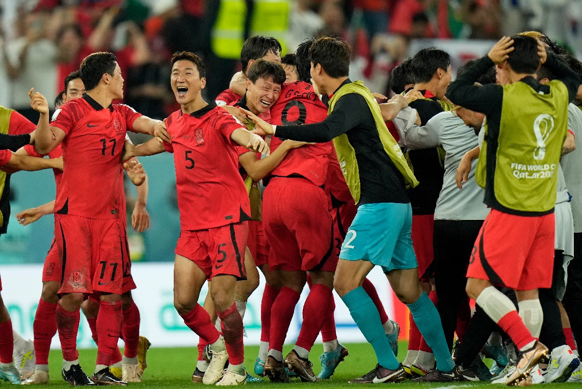 Terminó el partido y ni los coreanos pueden creer la victoria que lograron contra Portugal para clasificar a octavos de final. 