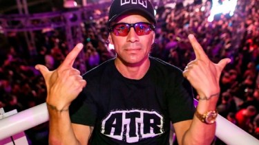 Pablo Lescano y Damas Gratis en la previa del aniversario de Cutral Co (Foto archivo