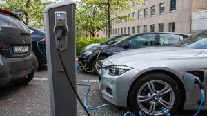 Autos eléctricos: la mitad del parque automotor impulsado por esta tecnología está en China