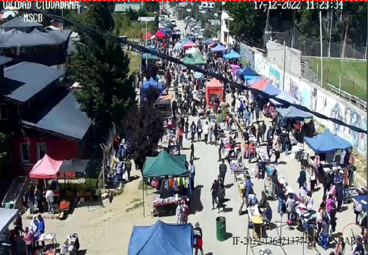La feria popular de la calle Otto Goedecke de Bariloche se realiza todos los sábados y domingos. Foto: gentileza