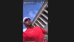 Lewis Hamilton sorprendió con su visita en Argentina y corrió frente a la Facultad de Derecho