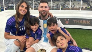 Lionel Messi se emocionó con un texto de Hernán Casciari: «Con Antonela nos pusimos a llorar»